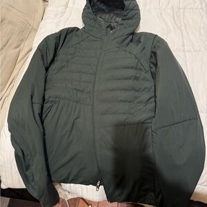 lululemon athletica Men's Dark Green Puffer Jacket